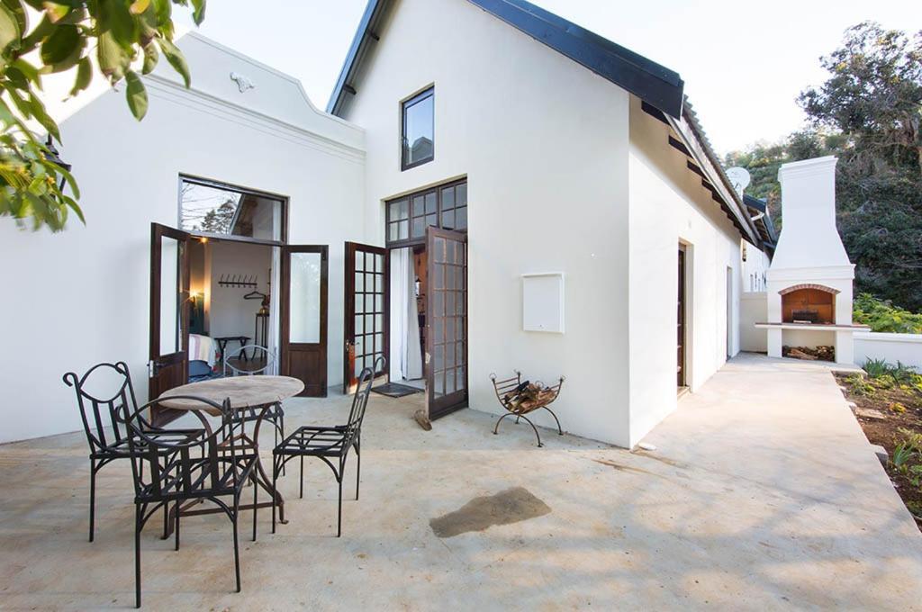 Bartinney Private Cellar Banhoek ステレンボッシュ エクステリア 写真